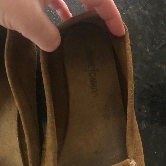 Minnetonka moccasin size 5 - Picture 2 of 6